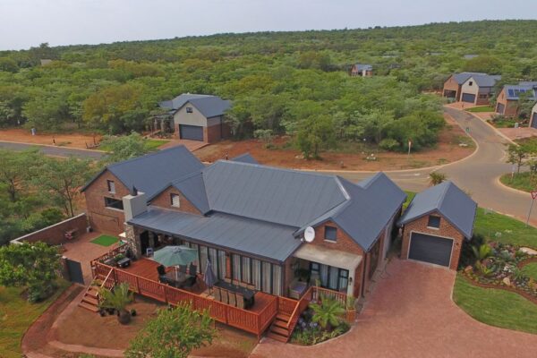 Negester Klein Kariba