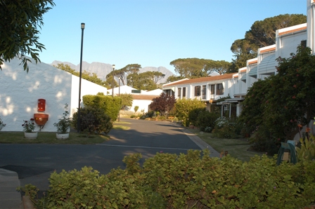 Somerset Oaks Retirement Village