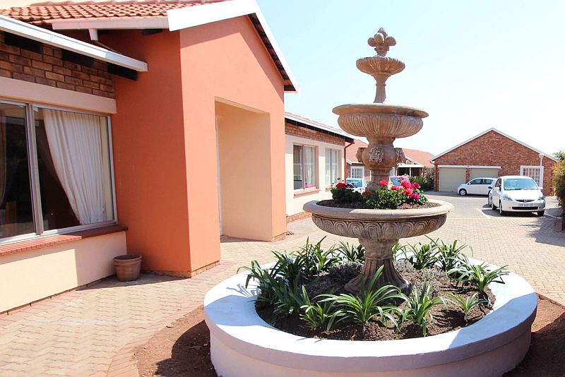 Sterlig Retirement Village
