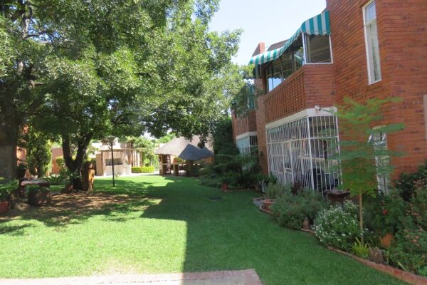 Trans-50 Jakaranda Park