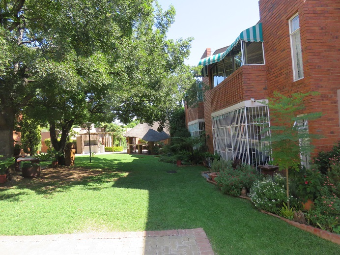 Trans-50 Jakaranda Park